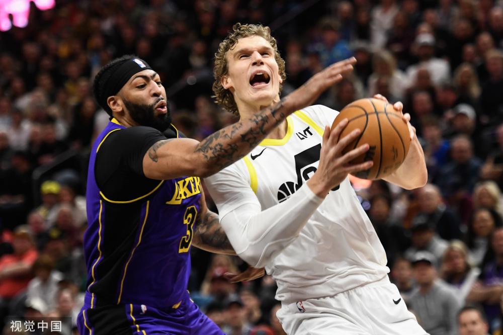 高爾夫對他 高爾夫對他