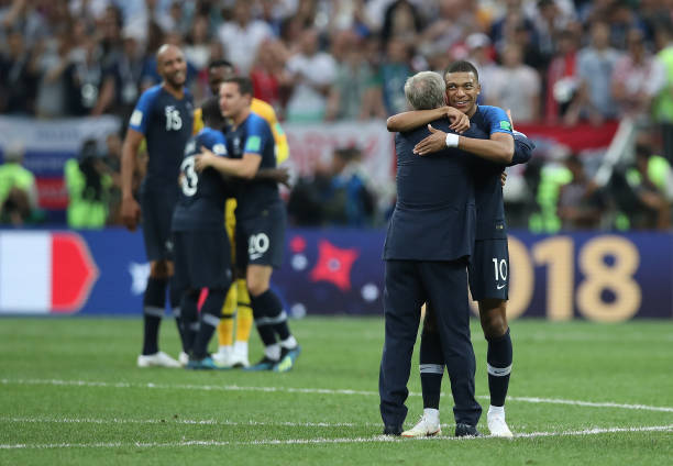 直奔替补席 直奔替补席