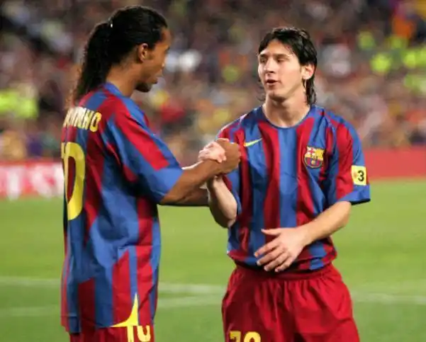 发出巨大噪 发出巨大噪